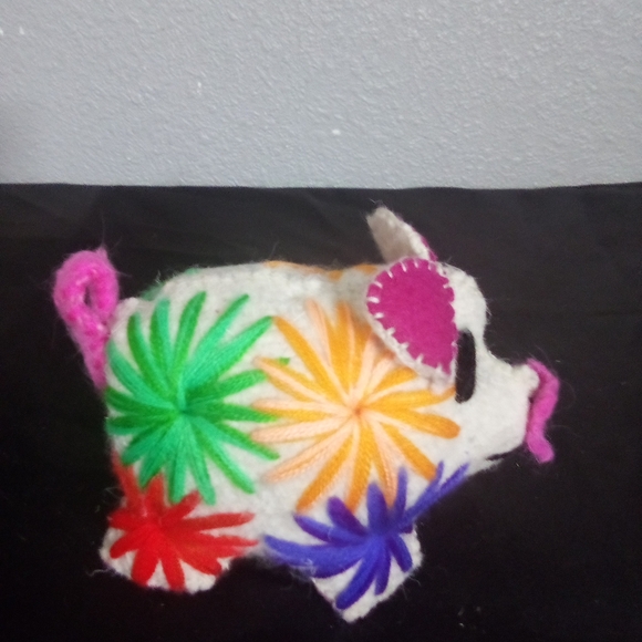 Colorful Wool Embroidered Animal Plush ( Box ED ) - Picture 3 of 5